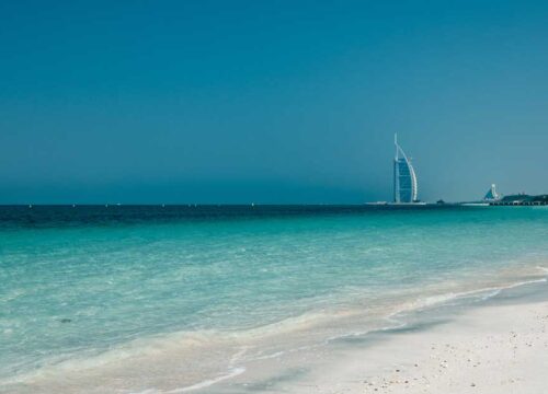 Top 5 Beach Destinations in the UAE: Sun, Sand, and Serenity